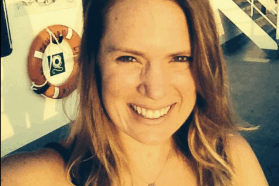 Helen-Manley-Headshot_2023-07-04-at-4.47.36-PM